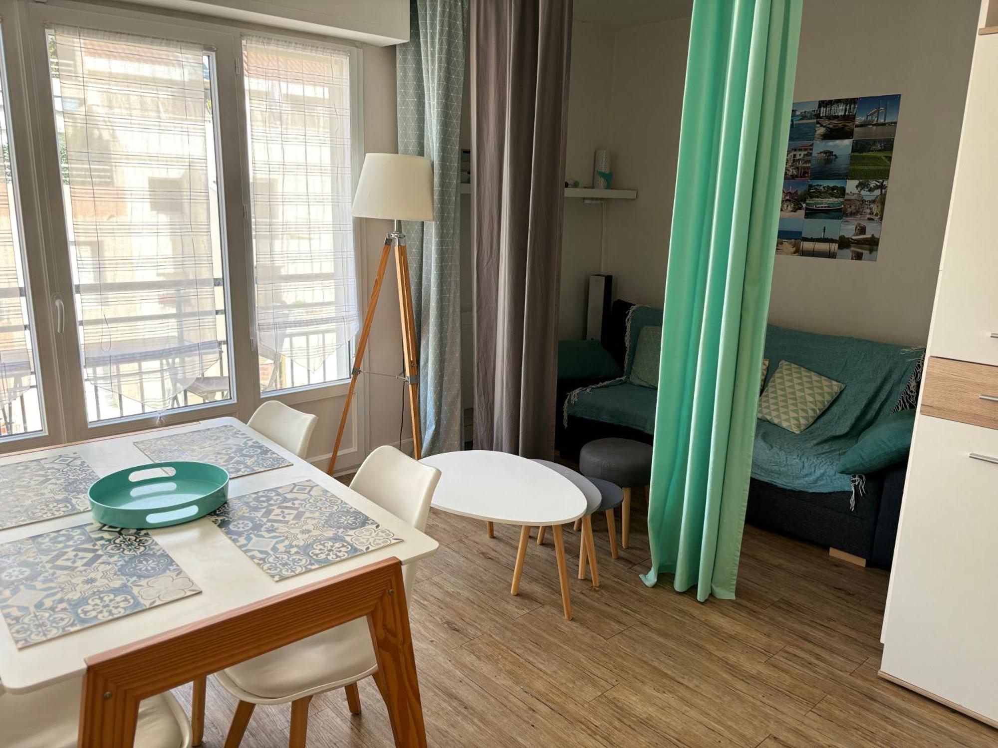 T1Bis Centre D'Arcachon Avec Balcon Appartement Buitenkant foto